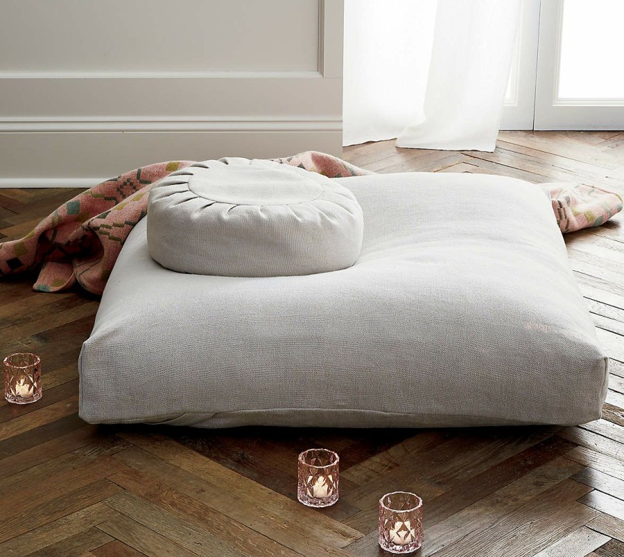 Pillows & Throws * | Cb2 Online Sedona Large Zabuton Floor Pillow